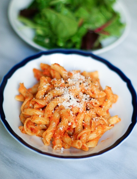 pasta with raw tomato sauce | ericajulson.com
